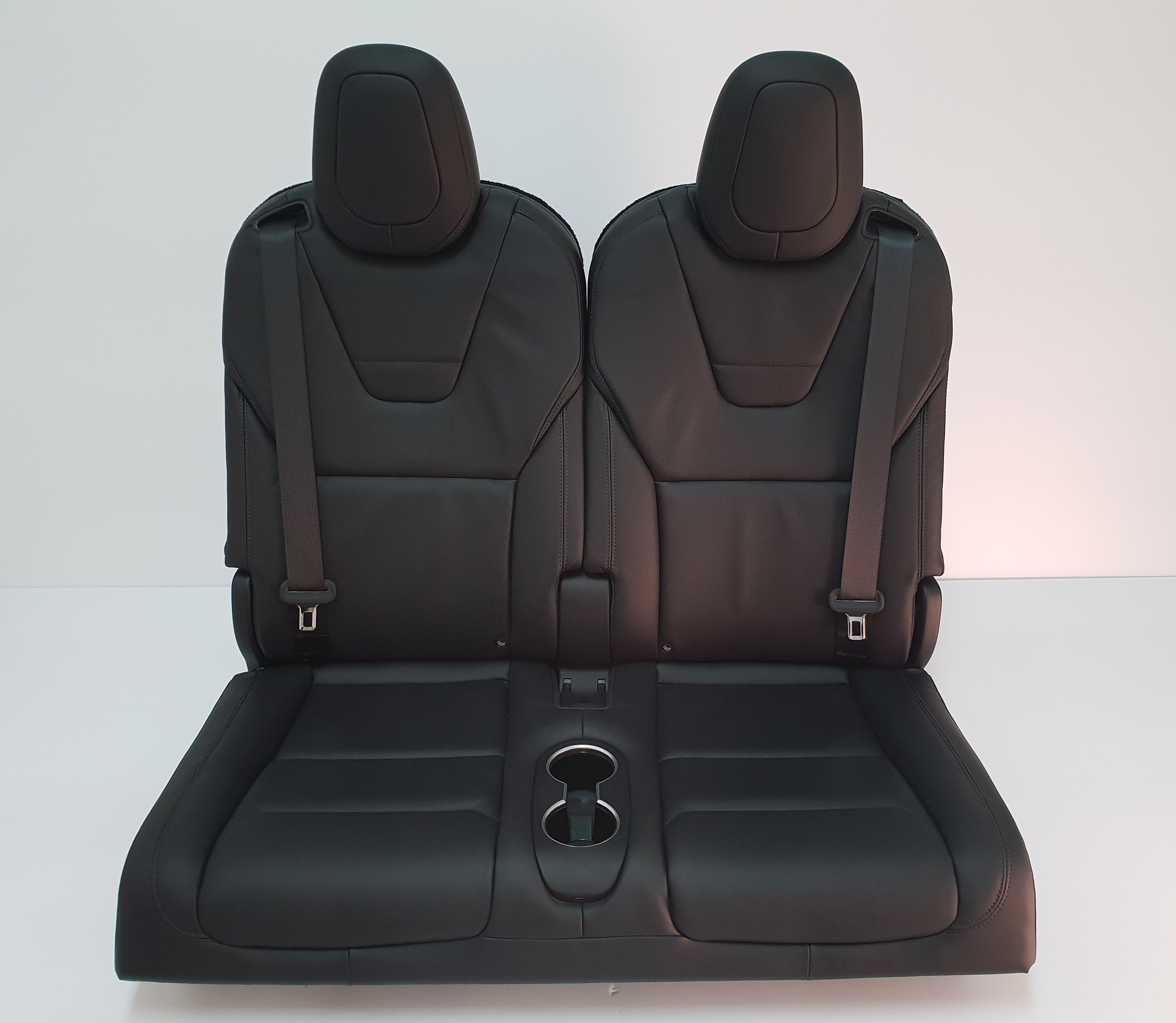 Tesla Model X 2017 - Rear Seats